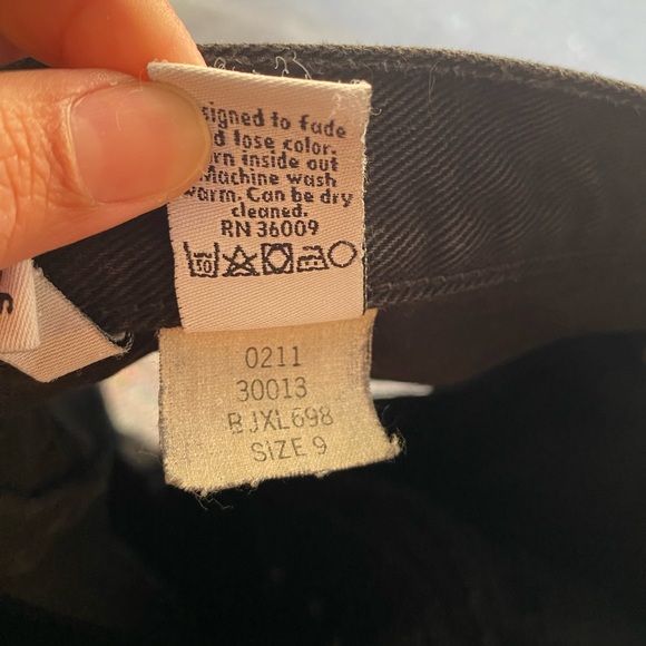 Vintage Calvin Klein Black Mom Shorts High Waisted Button Fly Denim Size 9 (29W) - Picture 14 of 14